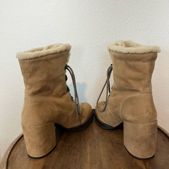 Stuart Weitzman Yukon Dyed Shearling Suede Block Heel Booties Women's Size 9 - Picture 6 of 10